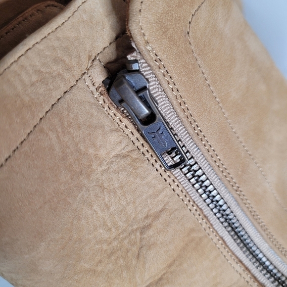 Frye Natalie Double Zip Low Heel Sand Nubuck Leather Bootie - Size 7.5 B - Picture 8 of 16